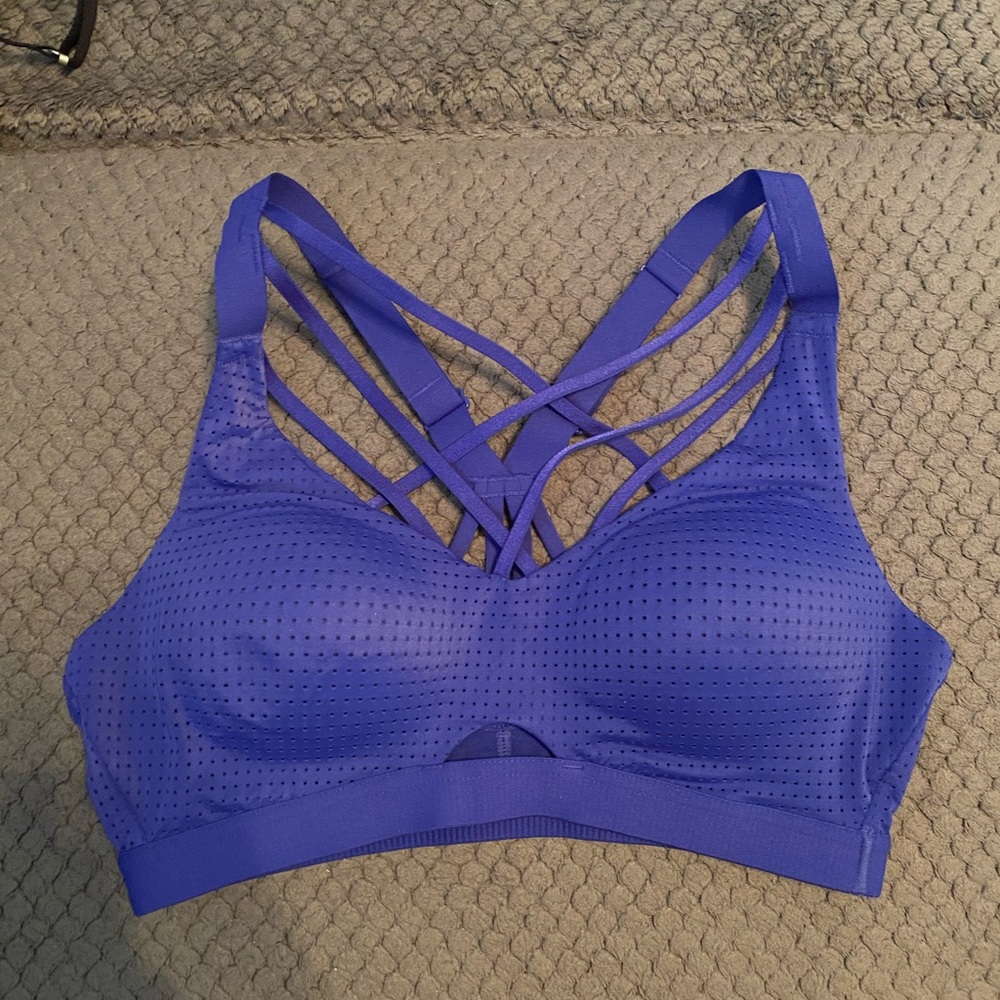Victoria’s Secret Sportsbra 34B